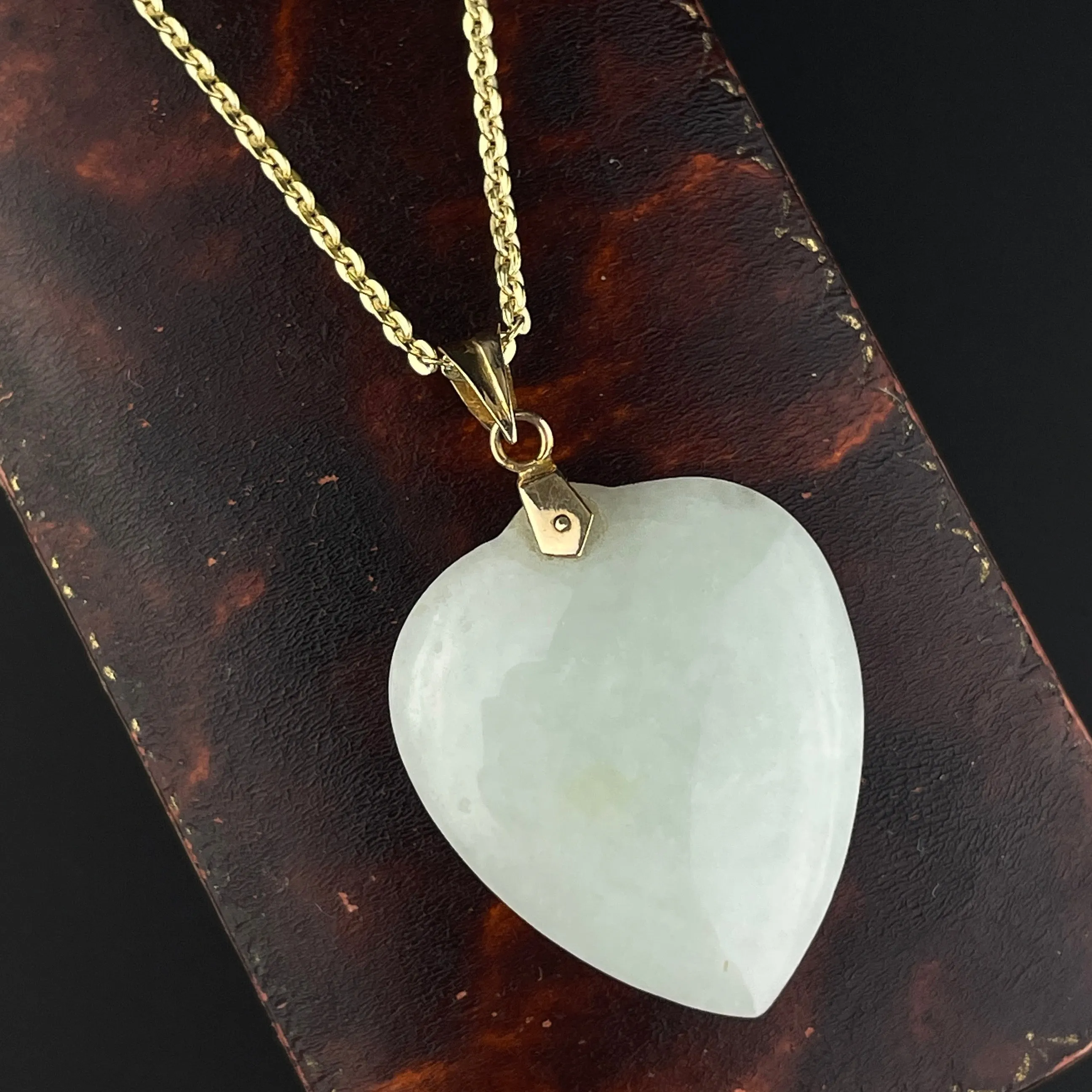 14K Gold Carved Jade Heart Pendant Necklace