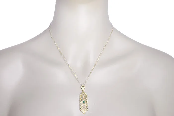 Art Deco Filigree Emerald Lavalier Pendant  Necklace in 14 Karat Yellow Gold