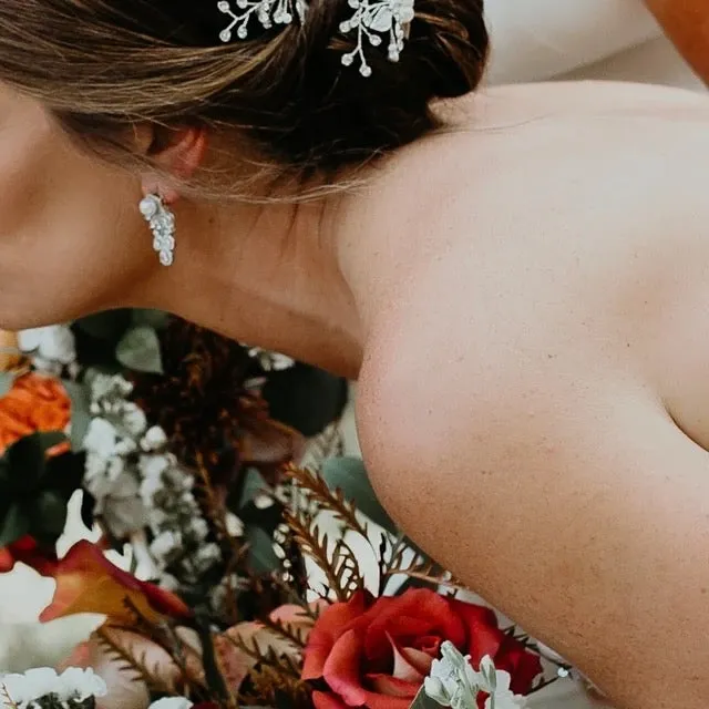 Carrie - Pearl Wedding Earrings
