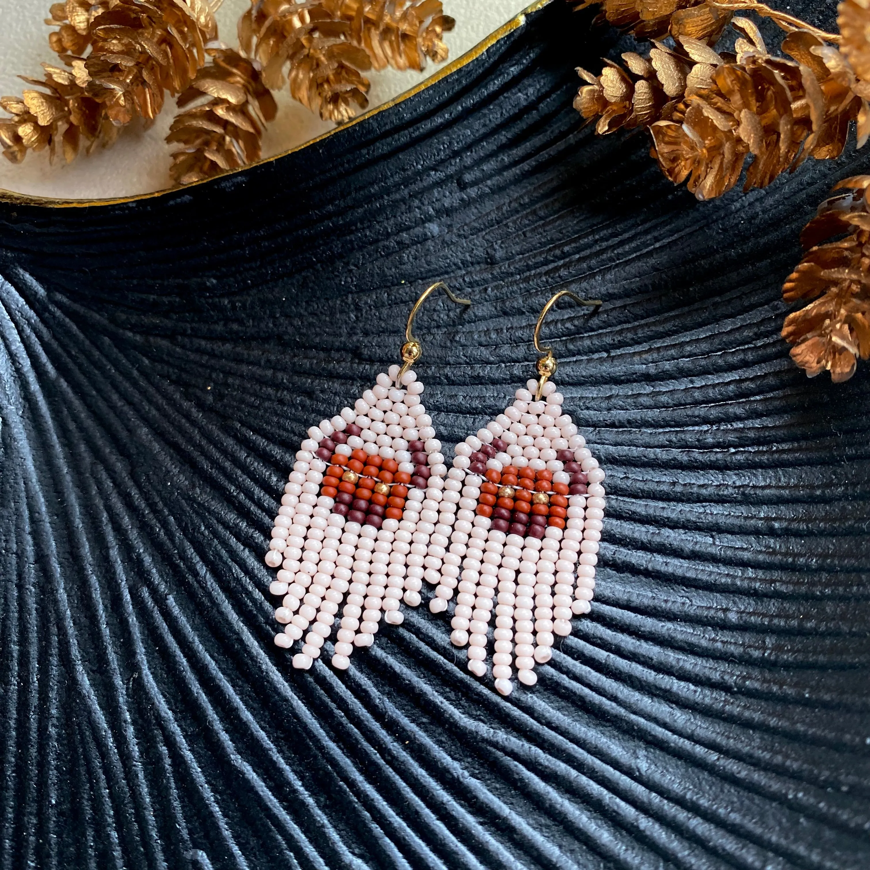 Cowgirl Earrings. Seed Bead Bull Earring for Women. Small Fringe Western earrings. Short Chandelier Earrings in boho hippie style.
