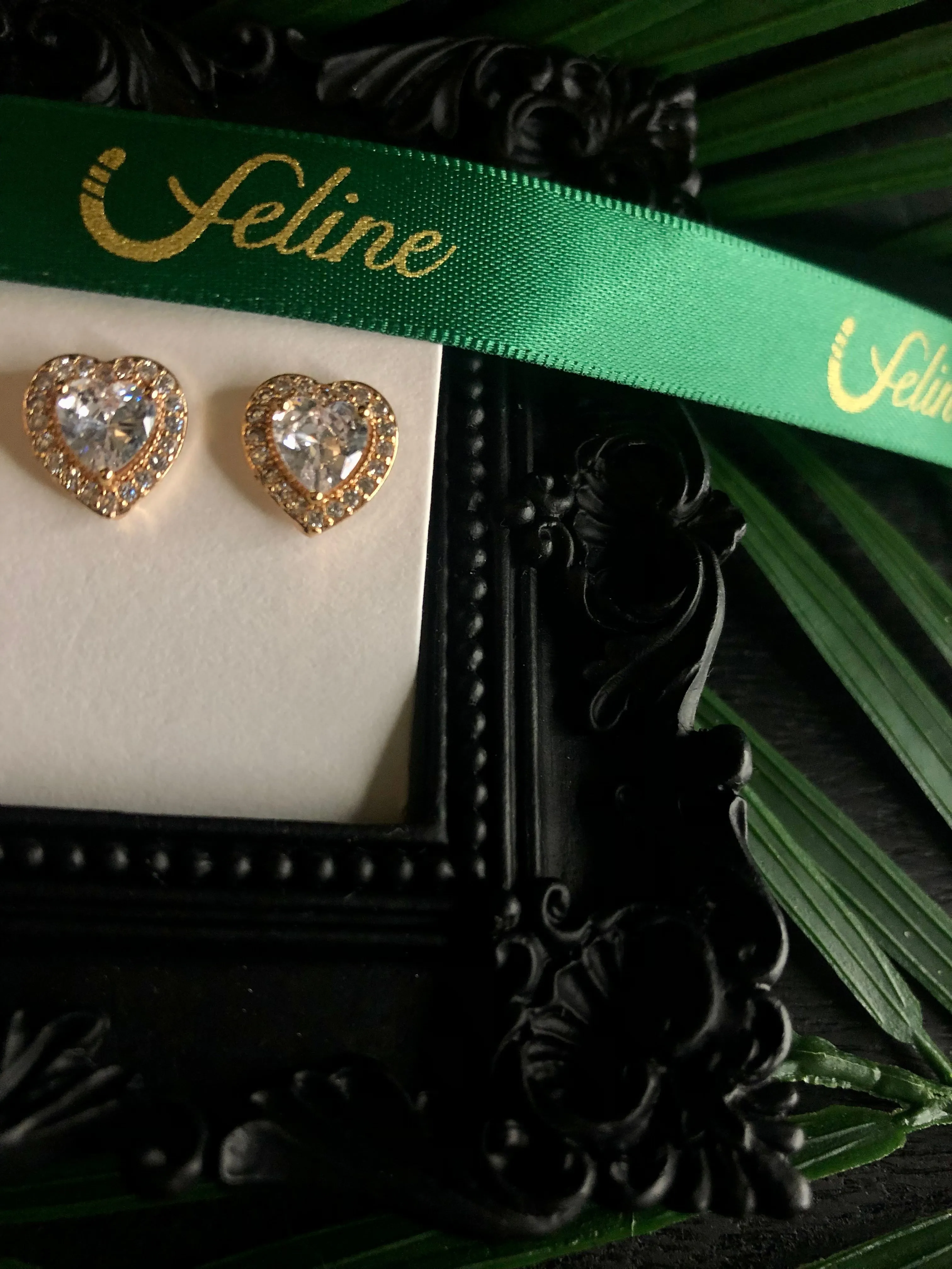 Cynthia Studs Earrings