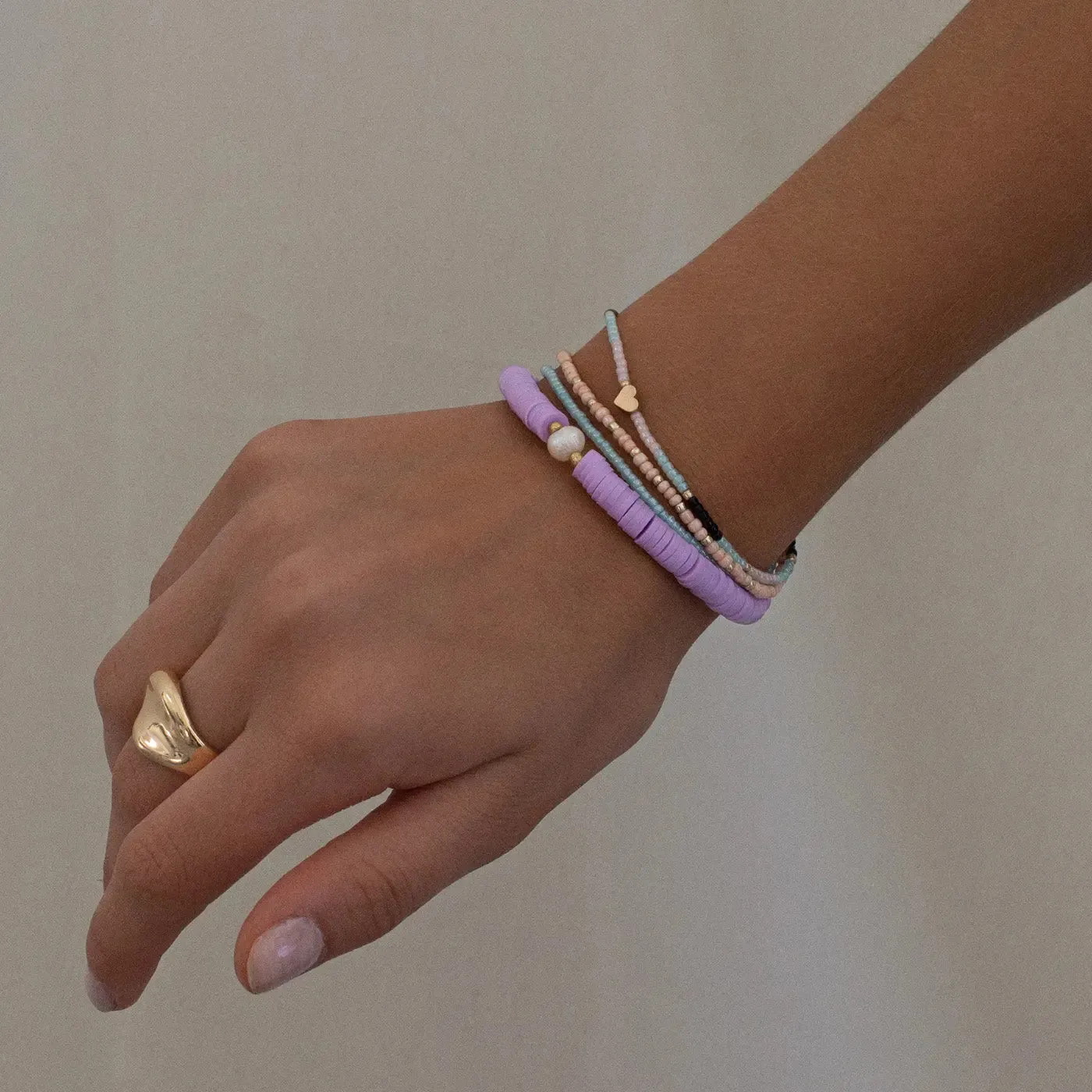 Delicate Pink and Gold Bead Bracelet