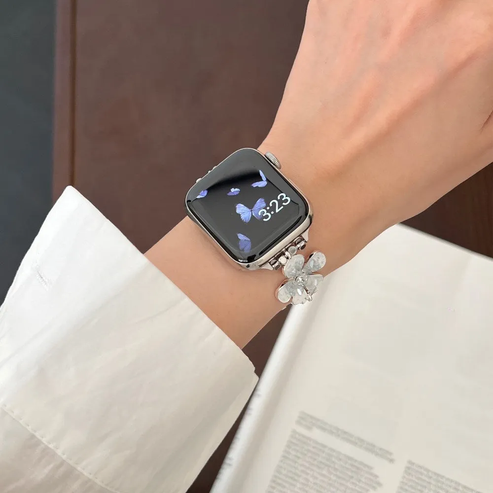 EIDERWOOD Apple Watch (38/40/SE/41/42mm) Blomster Kæde Rem - Sølv / Hvid