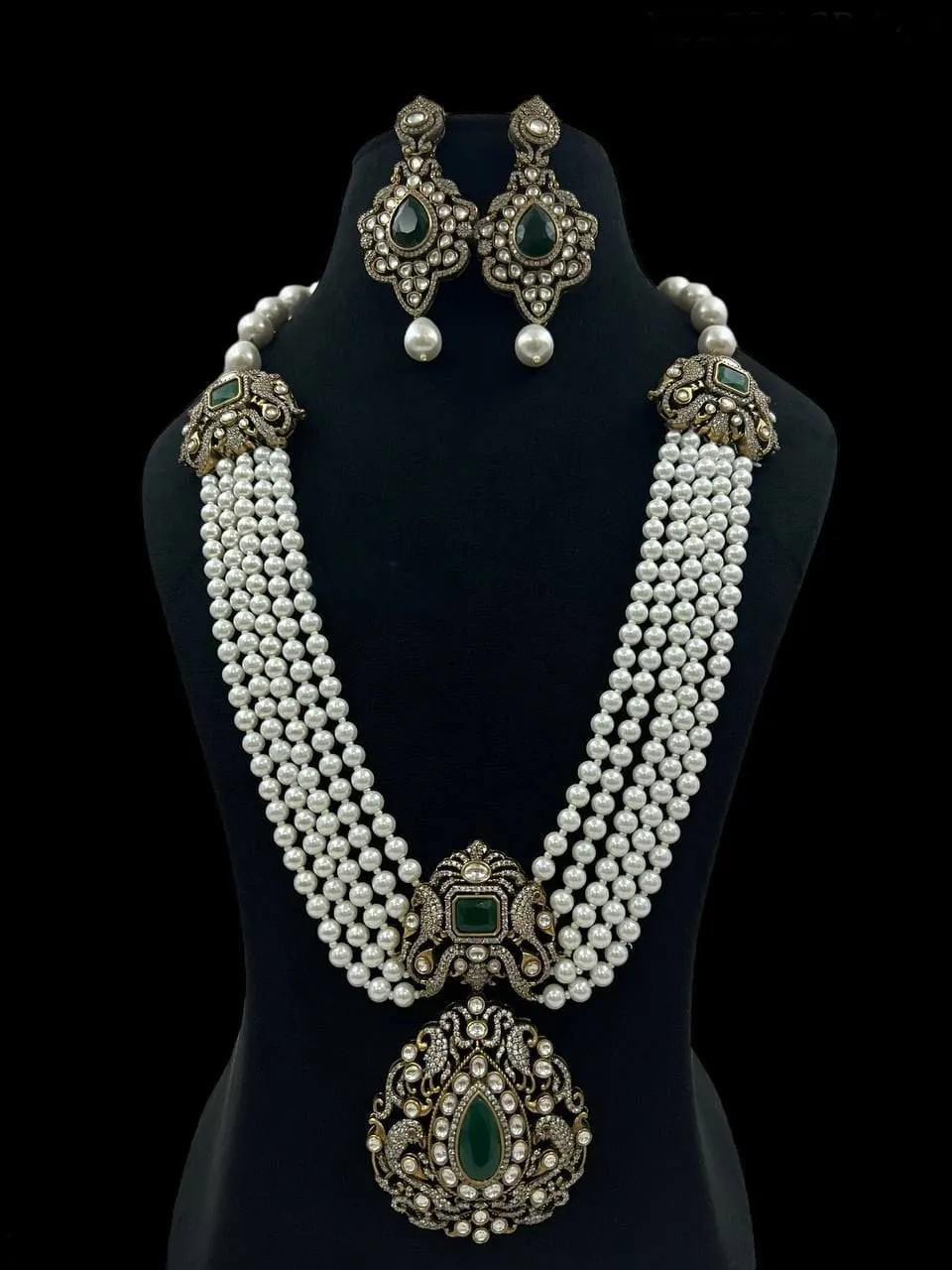 Emerald Essence White Necklace with Green Stone Earrings - Rent