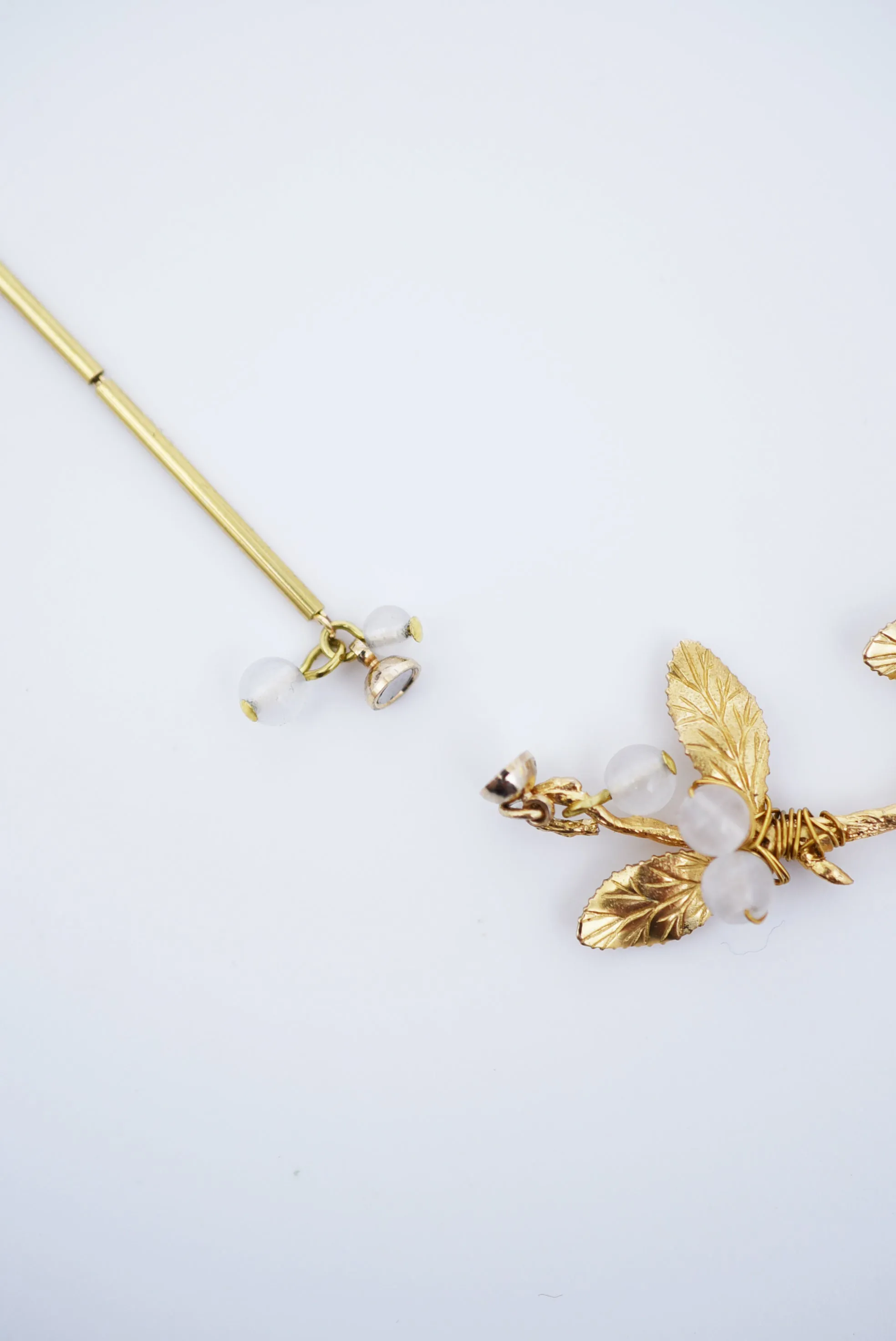 mistletoe necklace