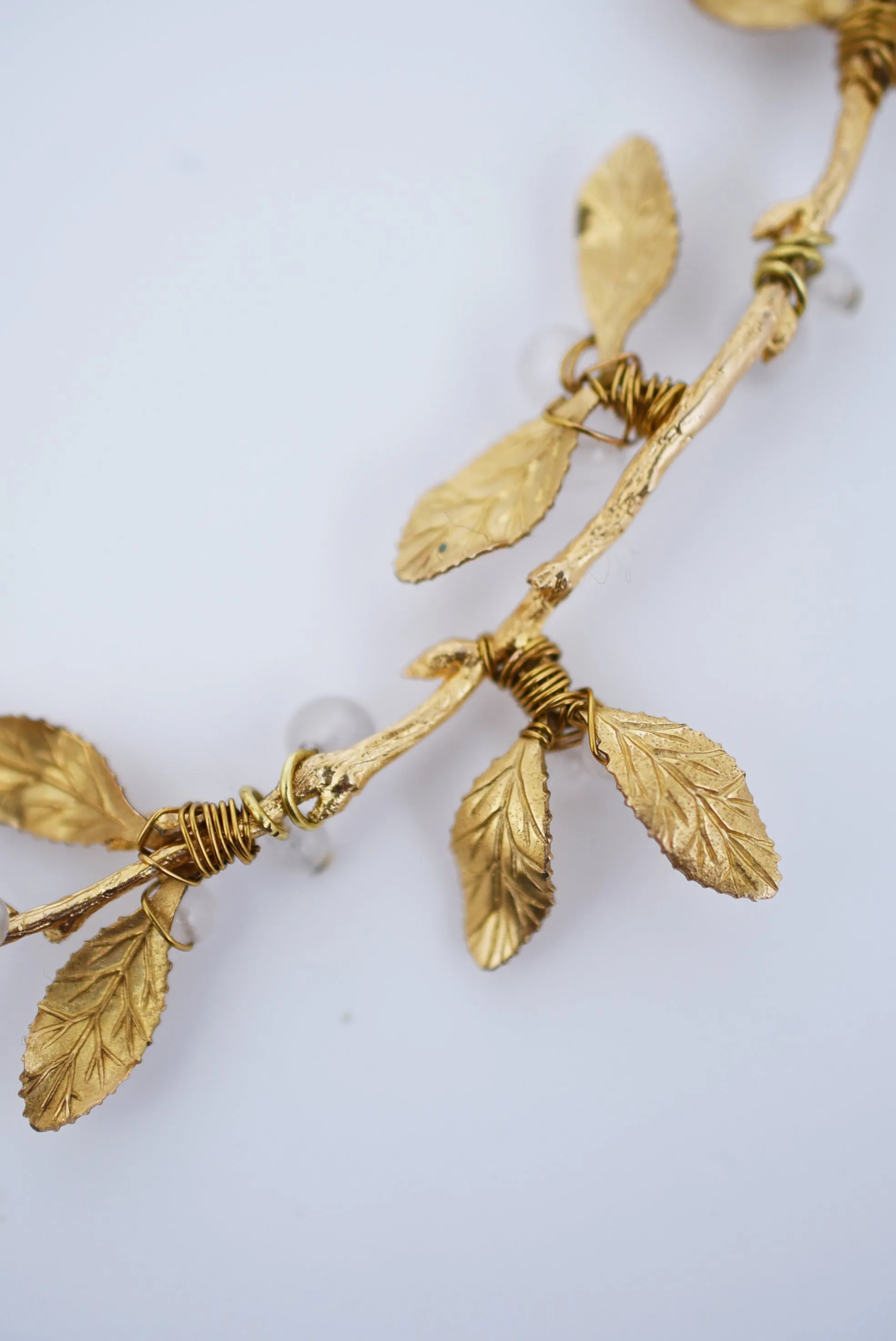 mistletoe necklace