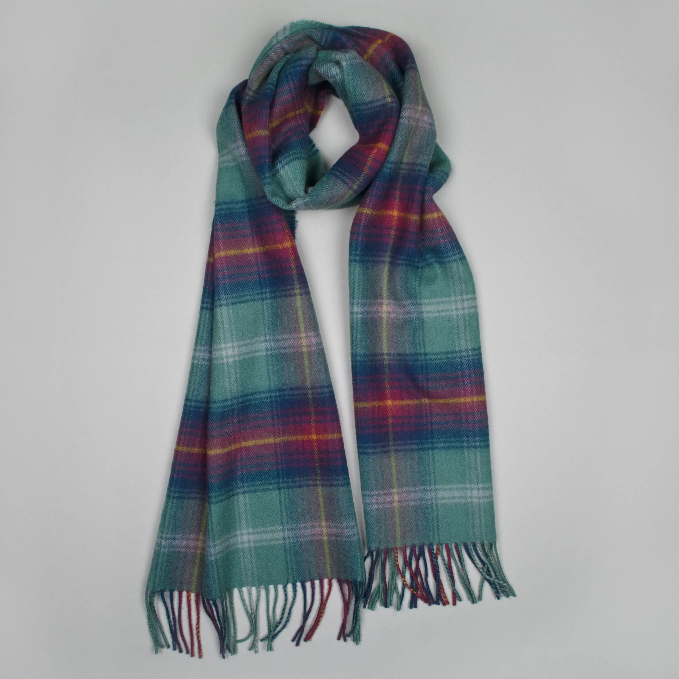 Oversized lambswool scarf in Hame Tartan