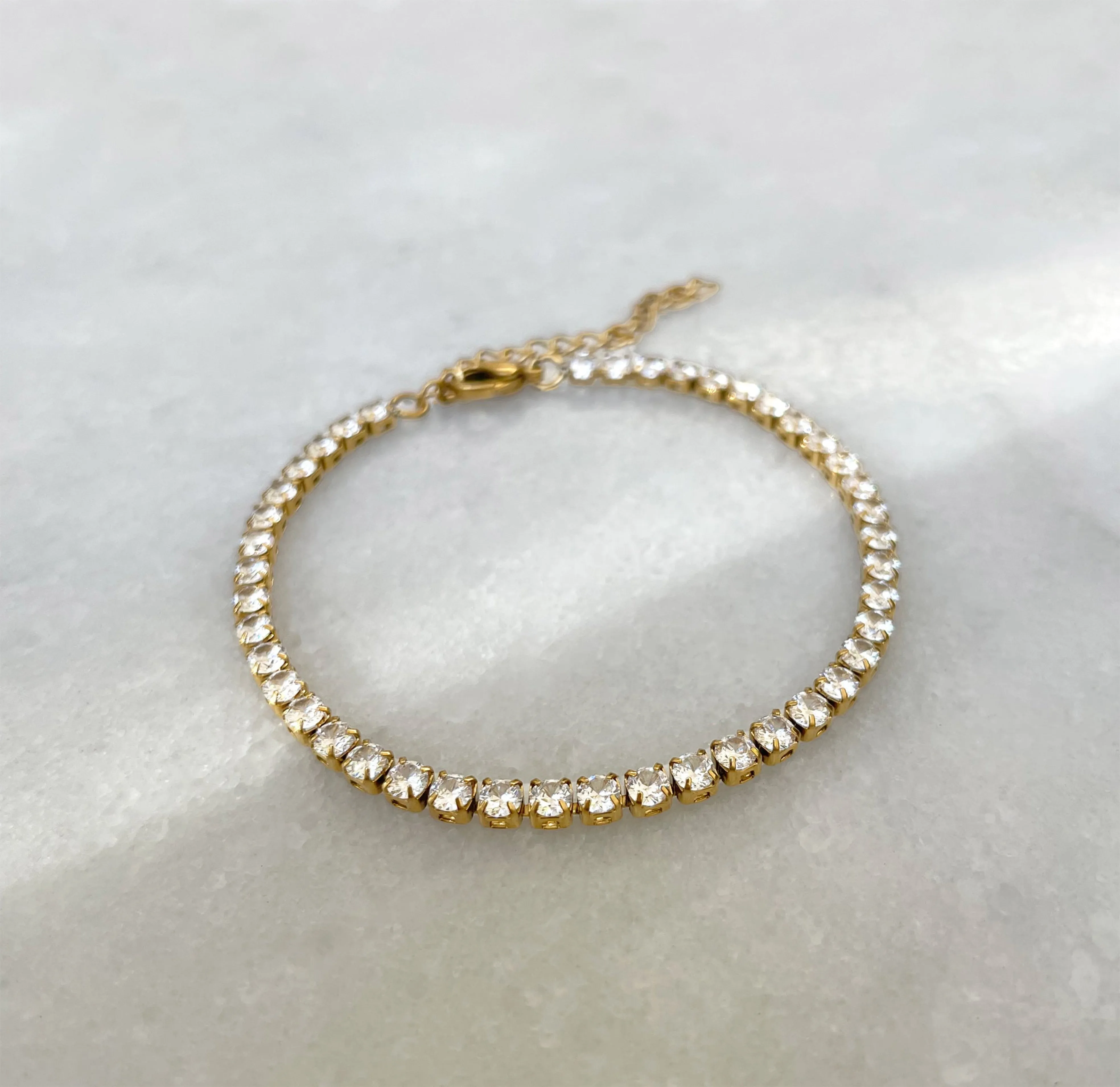 PARIS DAINTY CZ DIAMOND TENNIS BRACELET - GOLD