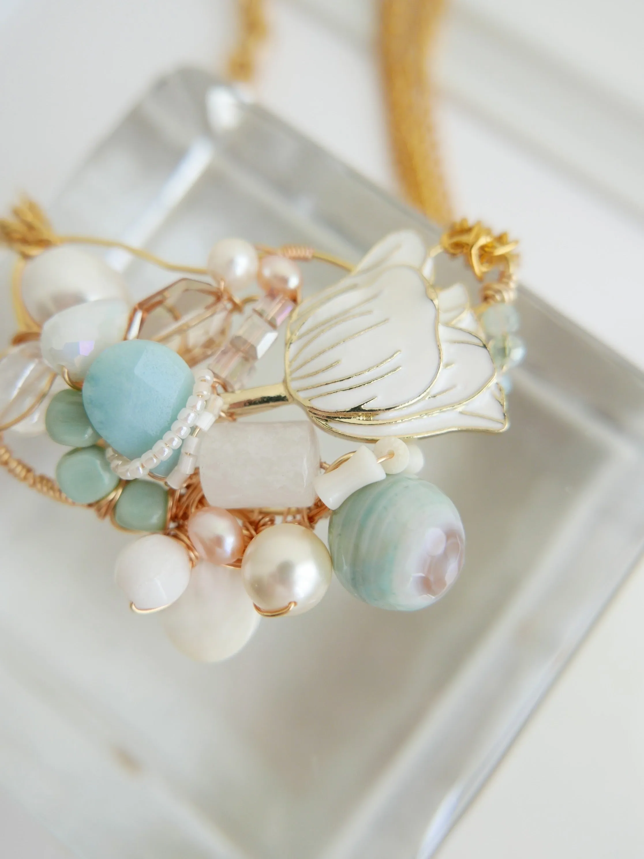 Pollen, An Ocean Necklace